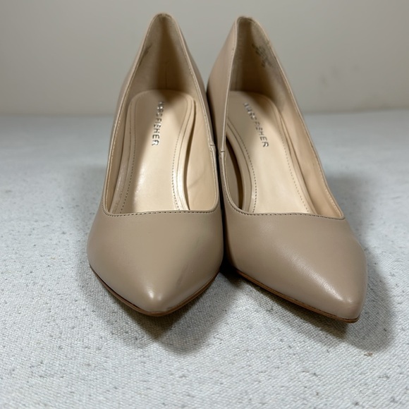 Marc Fisher Nude Block Heel Pumps Size 6.5 - Picture 8 of 15